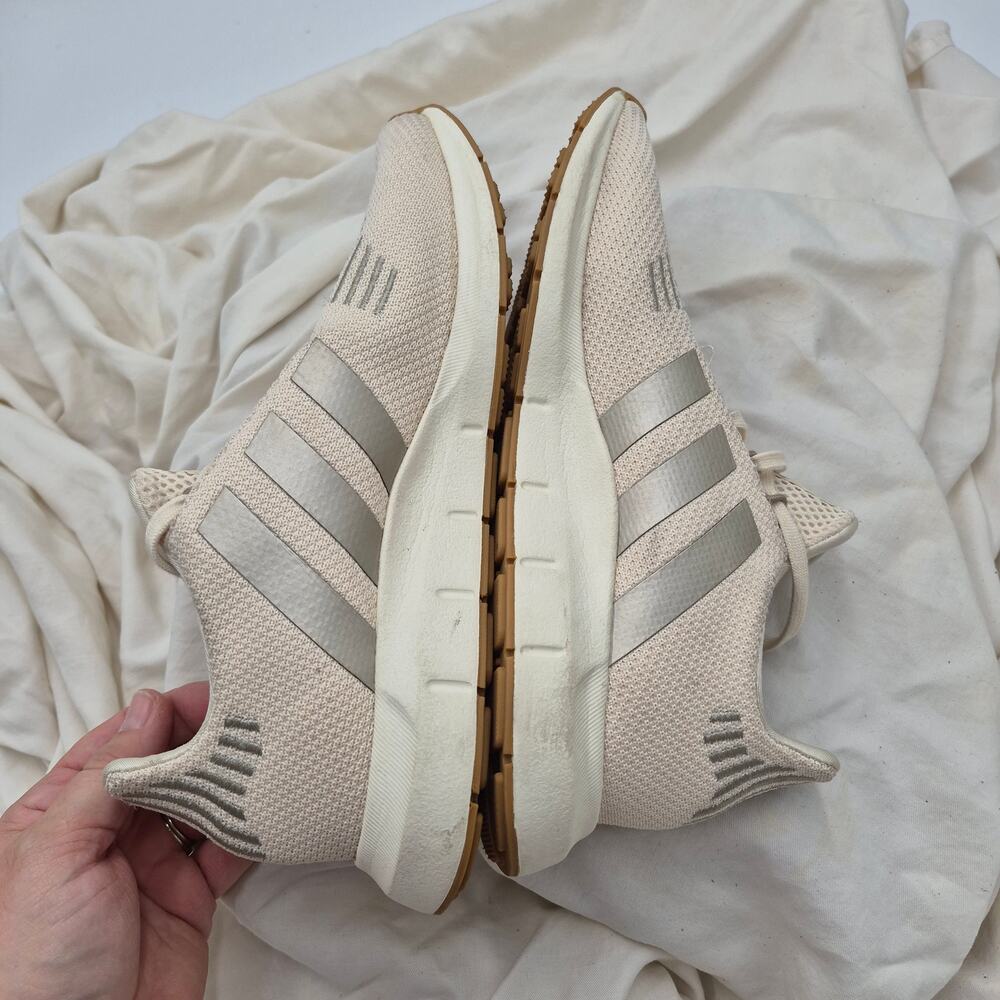 Adidas Swift Run 1.0 sneakers Wonder White Cyber Metallic Women's size 8